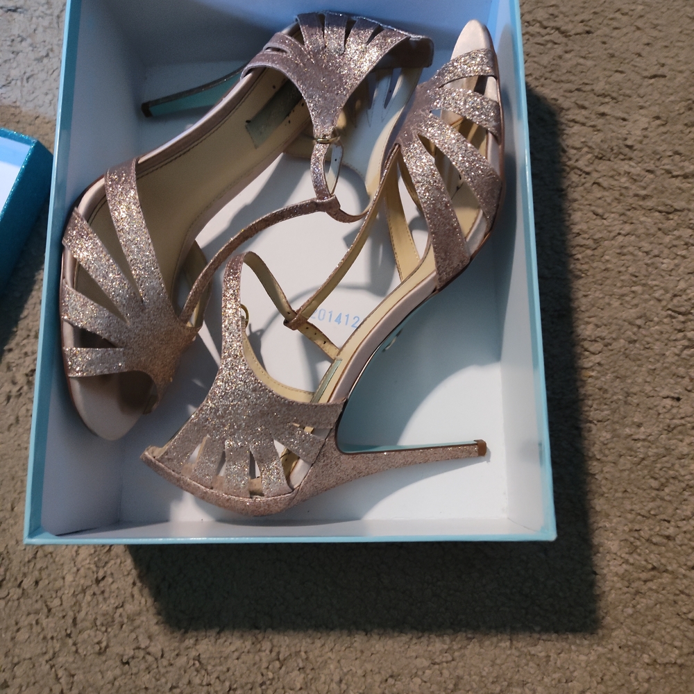 Women's Glitter Open-Toe Stiletto Sandals - Rose Gold